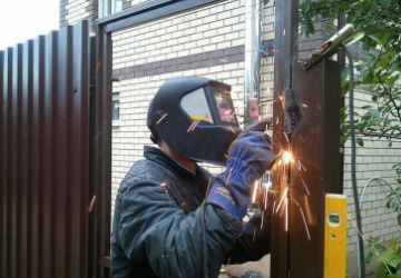 Сварка перегородок и заборов в Дзержинском в октябре